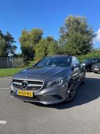 Mercedes-Benz CLA 180 1.6 90KW 7G-DCT (aut) 2015 Grijs, Auto's, Mercedes-Benz, Zwart, 4 cilinders, 715 kg, Leder en Stof