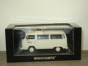 1972 VW Volkswagen T2 Krankenwagen DRK - Minichamps 1:43 beschikbaar voor biedingen