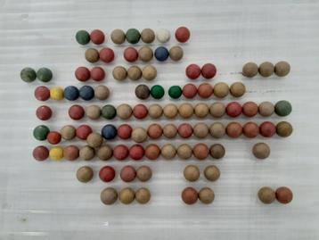 Vintage kleiknikkers en 3 kg diverse knikkers beschikbaar voor biedingen