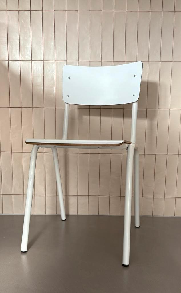 Zuiver - back to school stoel - wit, Huis en Inrichting, Stoelen, Zo goed als nieuw, Eén, Wit, Ophalen