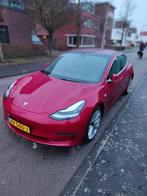Tesla Model 3 2019 Rood long range full self drive 150.000km, Auto's, Automaat, 1831 kg, Zwart, Stoelverwarming
