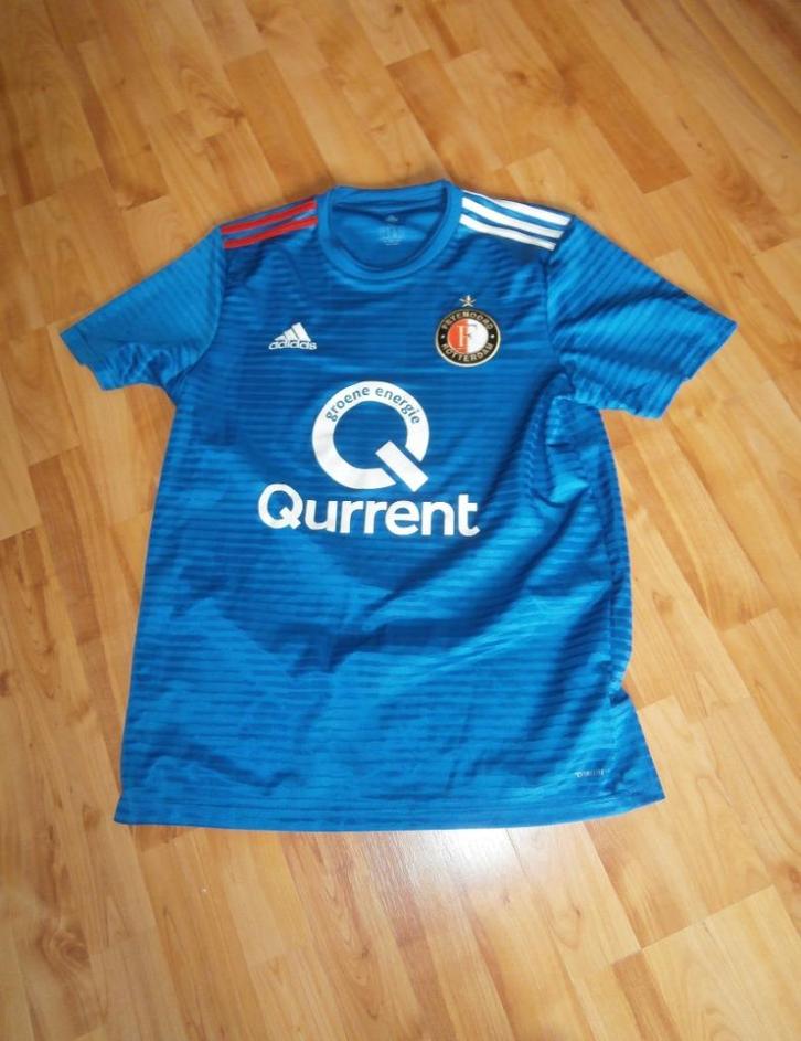 Feijenoord uitshirt mt M Qurrent Adidas blauw origineel g.s., Kleding | Heren, Sportkleding, Zo goed als nieuw, Voetbal, Maat 48/50 (M)
