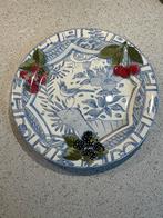 Bord van Gien - Oiseau Bleu met Fruit, Gebruikt, Ophalen of Verzenden, Bord(en), Overige stijlen