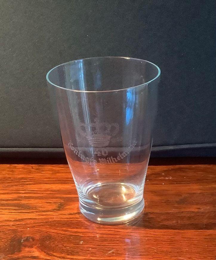 2 prachtige gegraveerde Wilhelmina glazen!, Antiek en Kunst, Antiek | Glas en Kristal, Ophalen of Verzenden