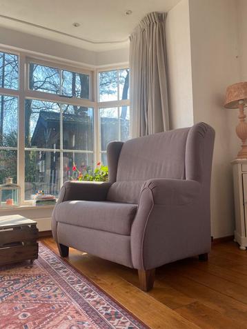 Prachtige loveseat - oorfauteuil- 1,5 zits - Henders & Hazel