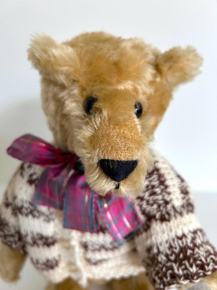 Leuke Engelse Canterbury merkbeer, Verzamelen, Beren en Cherished Teddies, Zo goed als nieuw, Stoffen beer, Overige merken, Verzenden