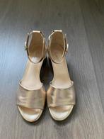 Gouden Gabor Sandalen Hak - Maat 6 (39), Kleding | Dames, Schoenen, Ophalen of Verzenden, Gedragen, Geel, Sandalen of Muiltjes