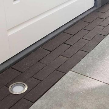 Gebakken Waalformaat Strak  beschikbaar voor biedingen