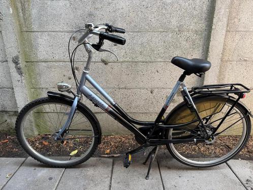 Zeer nette Limit Damesfiets 28 inch., Fietsen en Brommers, Fietsen | Dames | Omafietsen, Zo goed als nieuw, 53 tot 56 cm, Versnellingen