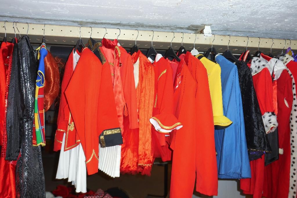 carnavalskleding, Ophalen, Gedragen, Carnaval