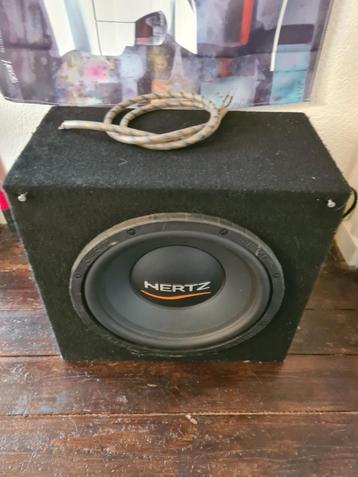Hertz 12 inch subwoofer incl. behuizing beschikbaar voor biedingen