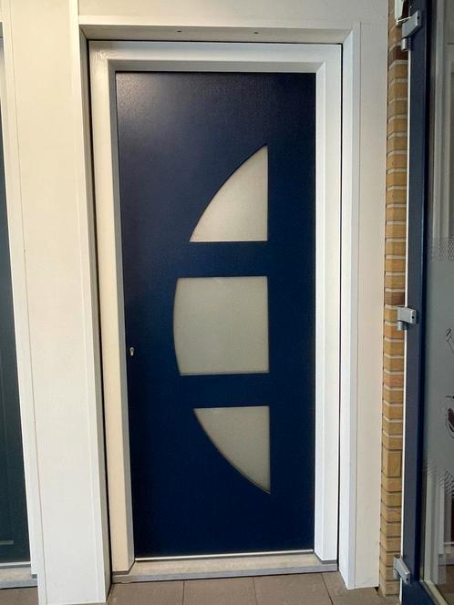 Kunststof voordeur met kozijn NIEUW Deceuninck, Doe-het-zelf en Verbouw, Kozijnen en Schuifpuien, Zo goed als nieuw, Deurkozijn