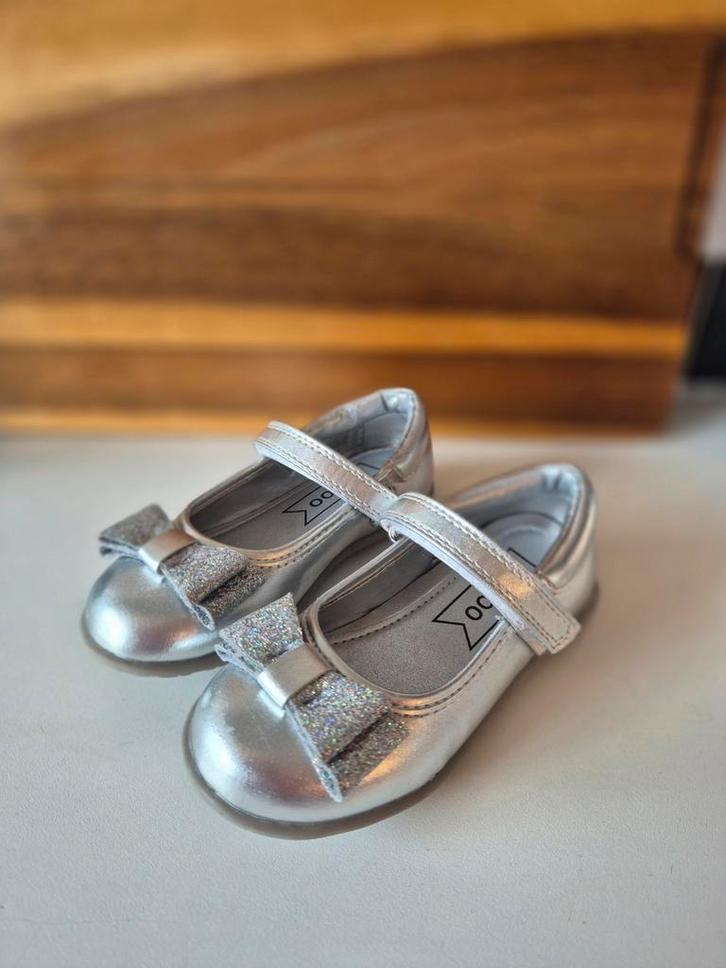 Ballerina's zilver maat 23, Kinderen en Baby's, Kinderkleding | Schoenen en Sokken, Zo goed als nieuw, Schoenen, Meisje, Ophalen of Verzenden