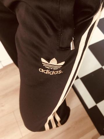 ADIDAS Limited Classic joggingbroek, Dames maat S/M beschikbaar voor biedingen