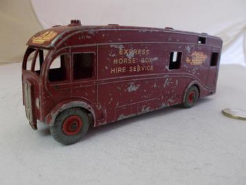 1954 Dinky Supertoys 981 HORSE BOX (Opknapper) +alle klepjes beschikbaar voor biedingen
