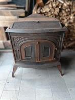 Oude gietijzeren houtkachel, Ophalen, Gebruikt, Hout, Houtkachel