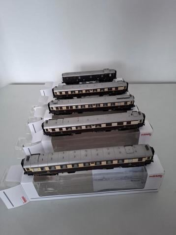 Marklin H0 41928 Vijfdelige set 'Rheingold' set van de DRG beschikbaar voor biedingen
