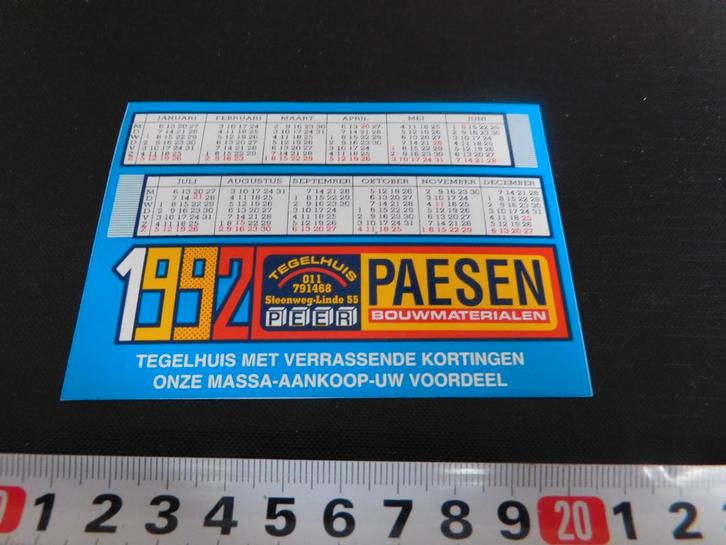 sticker kalender 1992 peer tegelhuis paesen bouwmaterialen, Verzamelen, Stickers, Zo goed als nieuw, Ophalen