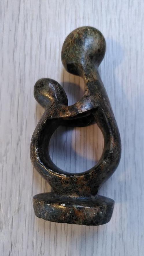 Klein beeldje., Antiek en Kunst, Kunst | Beelden en Houtsnijwerken, Ophalen of Verzenden