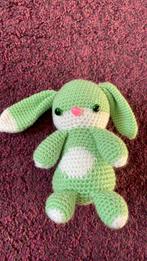 Groen knuffel konijn, Ophalen of Verzenden, Zo goed als nieuw, Haken, Overige typen