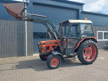 Zetor 5211 met voorlader beschikbaar voor biedingen