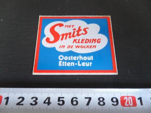 sticker oosterhout etten-leur met smits kleding in de wolken, Verzamelen, Stickers, Zo goed als nieuw, Bedrijf of Vereniging, Ophalen