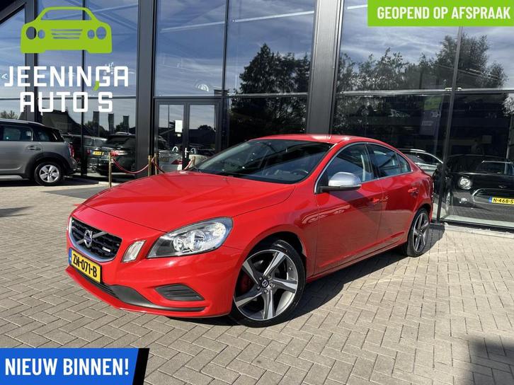 Volvo S60 1.6 T3 R-Design|17"|Trekhaak|Camera|Stoelverwarmin, Auto's, Volvo, Bedrijf, Te koop, S60, ABS, Achteruitrijcamera, Airbags