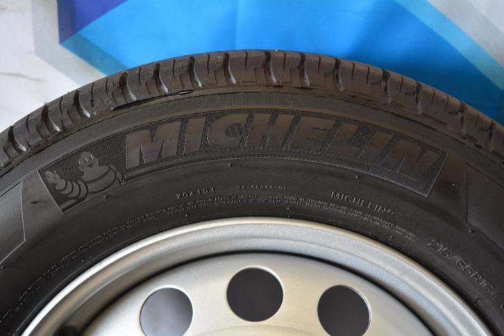 Zomerbanden Michelin Latitude Tour HP 215 65 16 nieuw!, Auto-onderdelen, Banden en Velgen, Band(en), Zomerbanden, 16 inch, 215 mm
