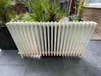 Gietijzeren radiator op pootjes, Doe-het-zelf en Verbouw, 30 tot 80 cm, Gebruikt, Radiator, Ophalen of Verzenden