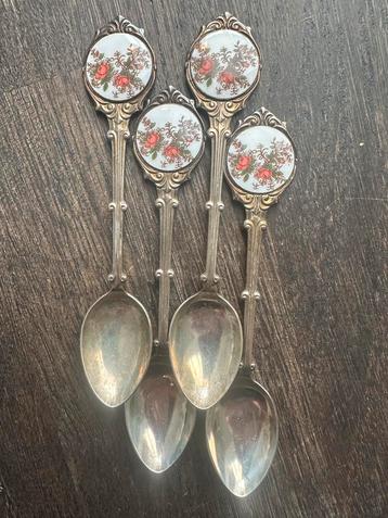Vintage Lepeltjes met Roosjes - Set van 4 Verzilverd beschikbaar voor biedingen