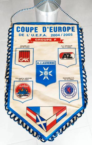 AZ Alkmaar AZ 67 2004-5 prachtig vintage vaantje beschikbaar voor biedingen