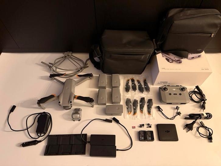 DJI AIR 2S Fly More Combo 5 accu's - garantie - goede staat, Audio, Tv en Foto, Drones, Zo goed als nieuw, Drone met camera, Ophalen of Verzenden