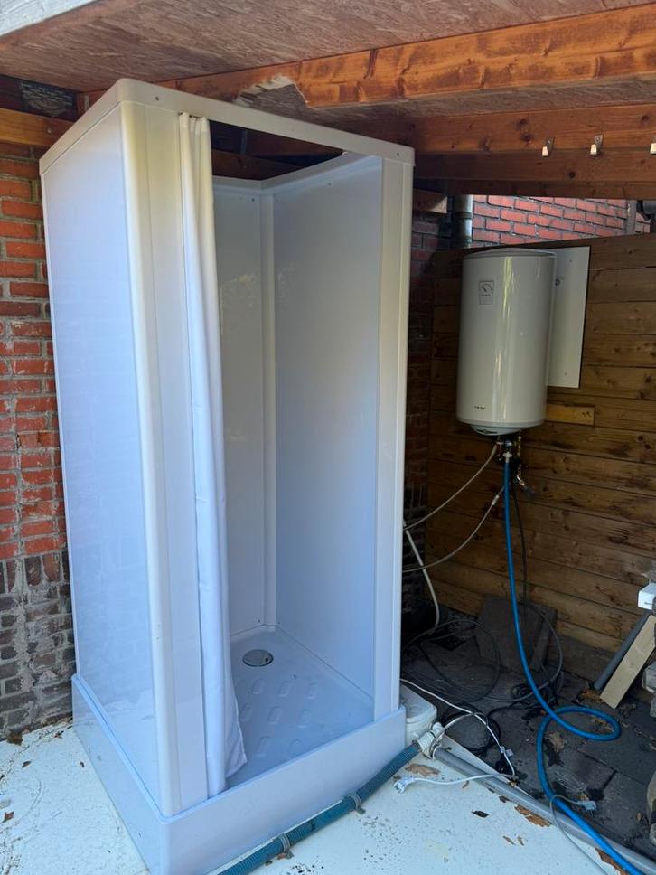 Complete nood­douche met 50L boiler & vuilwaterpomp, Doe-het-zelf en Verbouw, Sanitair, Zo goed als nieuw, Douche, Ophalen