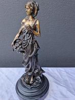 groot oud bronzen beeld bloemenmeisje bloemist, Antiek en Kunst, Verzenden, Brons