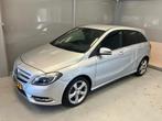 Mercedes-Benz B-klasse 180 Ambition | Navigatie | Parkpilot, Voorwielaandrijving, Gebruikt, 4 cilinders, Leder en Stof