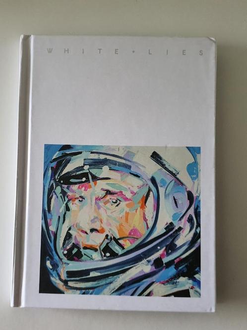 White Lies – Big TV - 2CD Digibook, Cd's en Dvd's, Cd's | Rock, Zo goed als nieuw, Alternative, Ophalen of Verzenden