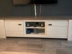 Kasten en salontafel, Ophalen