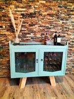 Zeegroene wijnkast! Dressoir - refurbished, Huis en Inrichting, Kasten | Dressoirs, Ophalen, Zo goed als nieuw, 25 tot 50 cm