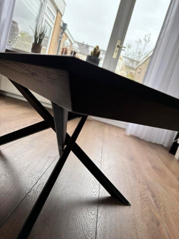 Nieuwe salontafel massief Essen zwarte beits met onderstel