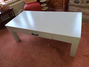 Massief Eiken Houten Geverfde Salontafel. beschikbaar voor biedingen