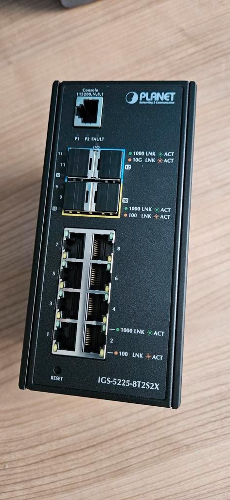 Planet IGS-5225-8T2S2X 10 gbps switch DIN mount, Computers en Software, Netwerk switches, Zo goed als nieuw, Ophalen of Verzenden