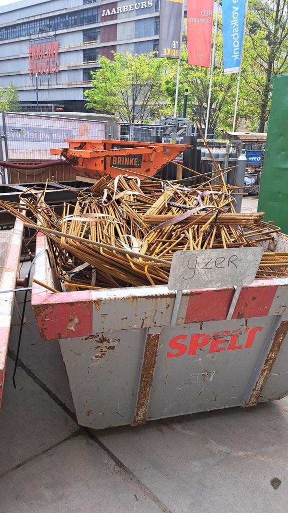 Oud ijzer. Sloopwerkzaamheden, Doe-het-zelf en Verbouw, Metalen, Gebruikt, IJzer, Ophalen of Verzenden