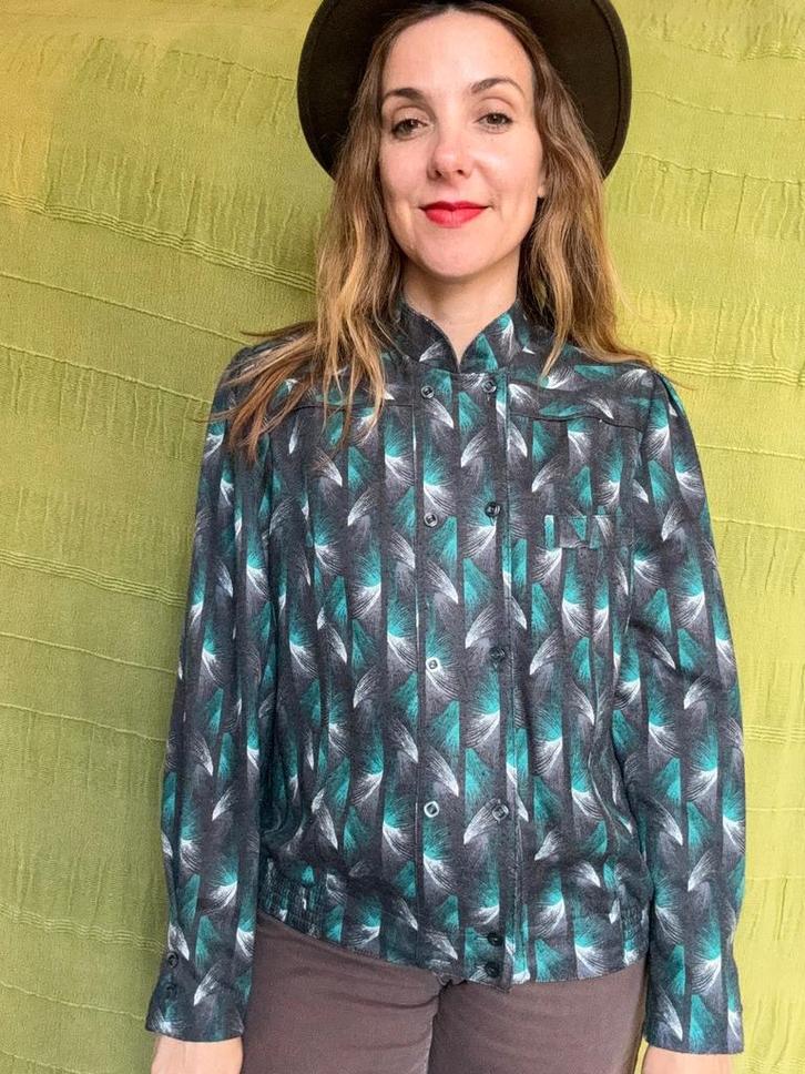Vintage blouse, maat 42/XL - grijs & groen - pluimen - 90's, Kleding | Dames, Blouses en Tunieken, Gedragen, Maat 42/44 (L), Grijs