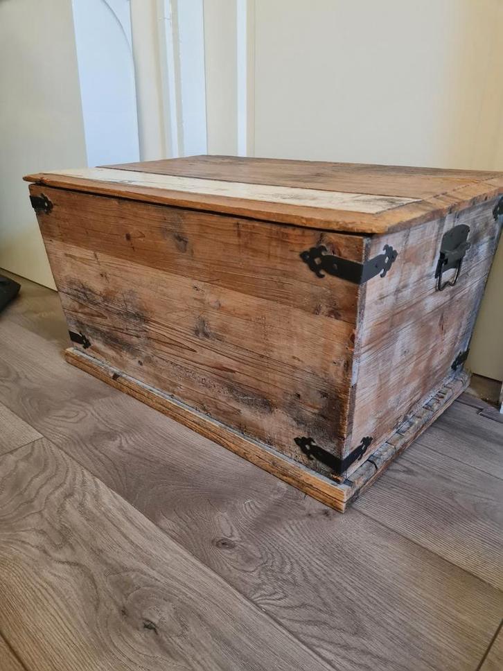 Houten kist, ibiza stijl kist, sloophout kist, drijfhout, Huis en Inrichting, Woonaccessoires | Kisten, Gebruikt, Minder dan 50 cm