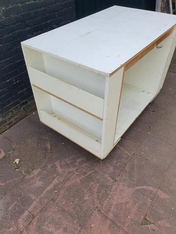 Verrijdbare werkbank of werktafel beschikbaar voor biedingen
