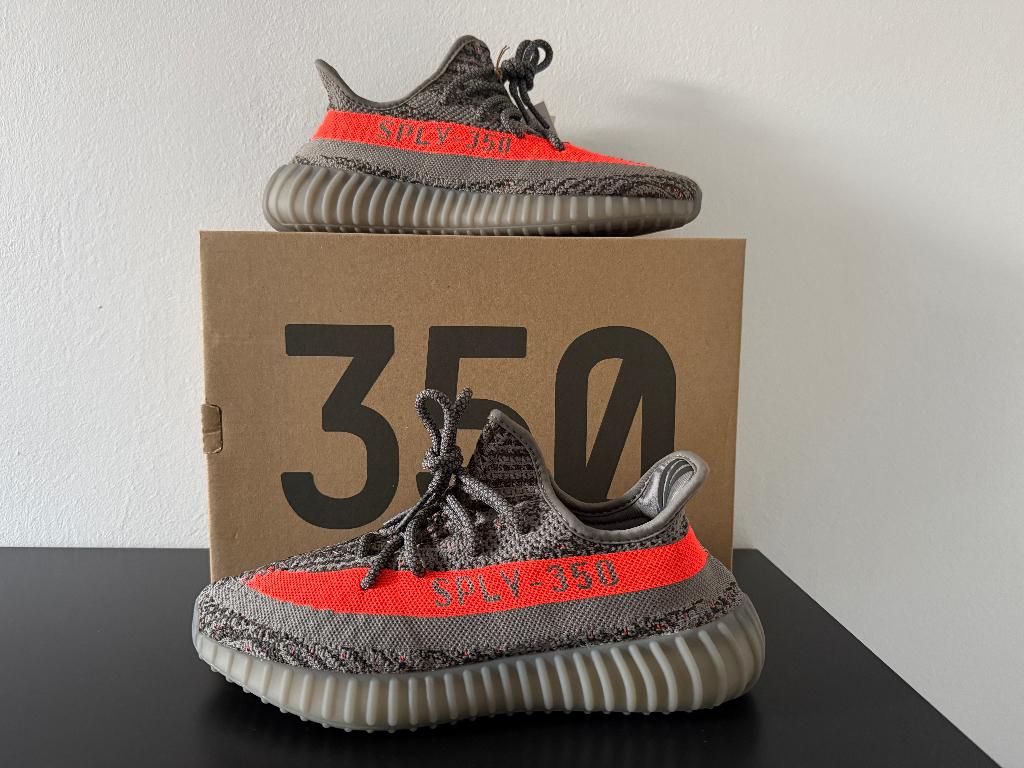 Adidas Yeezy Boost 350 V2 “Beluga Reflective” 42, Kleding | Heren, Schoenen, Overige kleuren, Nieuw, Ophalen of Verzenden, Sneakers of Gympen