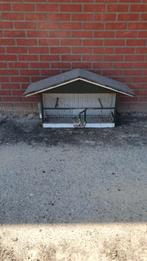 Buiten hokje, Ophalen of Verzenden, Zo goed als nieuw, Hout, Vogelkooi