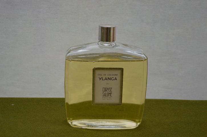 Grote oude dummy display parfumfles uit de jaren 70 Eau de C, Verzamelen, Parfumverzamelingen, Gebruikt, Parfumfles, Gevuld, Ophalen of Verzenden