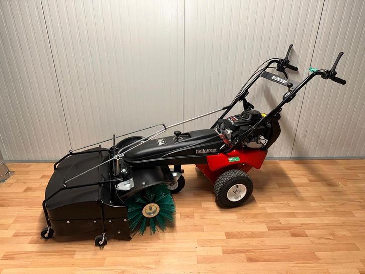 TIELBURGER TK38 PRO VEEGMACHINE GXV160, Zakelijke goederen, Machines en Bouw | Onderhoud en Reiniging