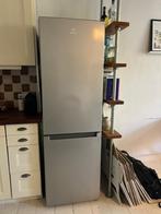 Indesit koel-vriescombinatie, Witgoed en Apparatuur, Ophalen, Gebruikt, 200 liter of meer, Met aparte vriezer